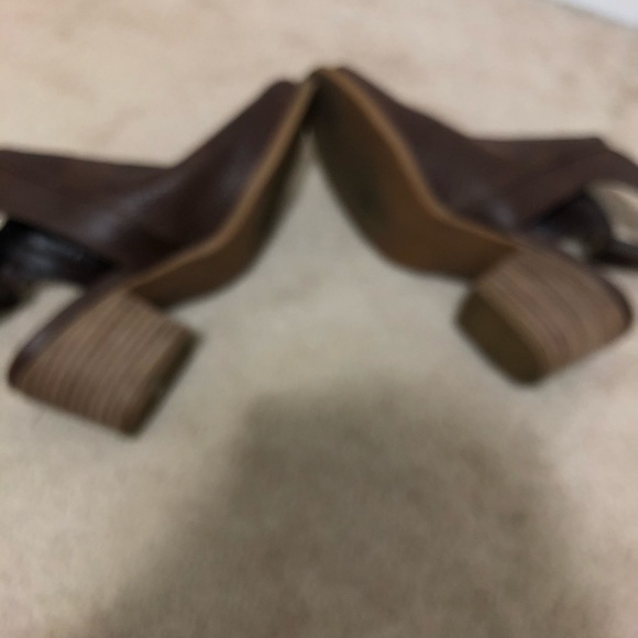 Ivey very beautiful leather brown sandals - Picture 4 of 4